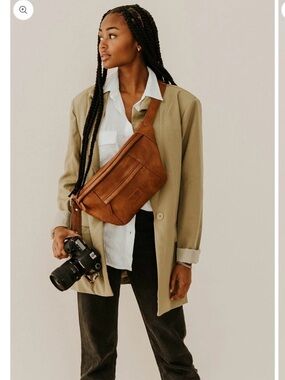 Kindly photographer sling camera bag